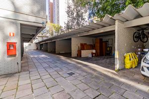Image 47 - 861811