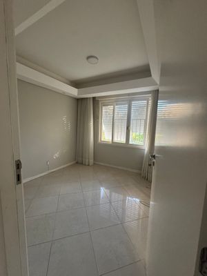 Image 11 - 861811