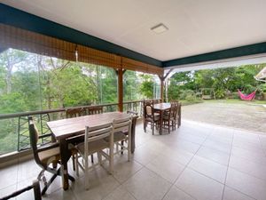 Image 17 - 861927
