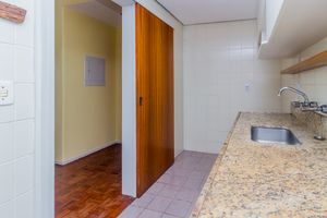 Image 17 - 862015