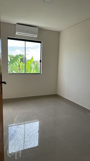Image 7 - 862102