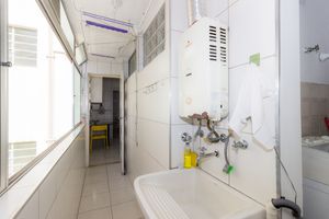Image 33 - 862107