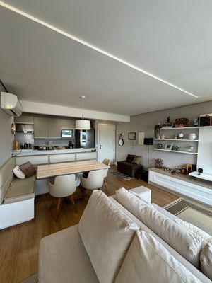 Image 3 - 862109