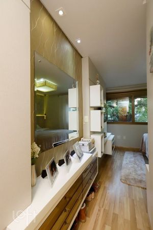 Image 9 - 862138