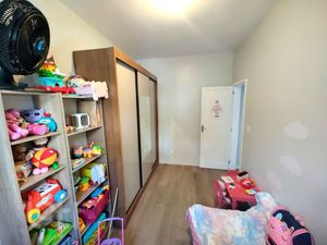 Image 10 - 862165