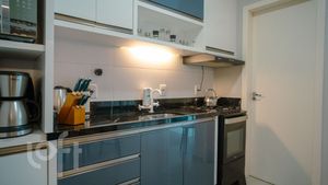 Image 8 - 862247