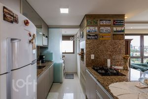 Image 7 - 862281