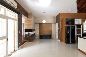 Image 15 - 862338