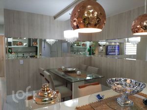 Image 4 - 862341