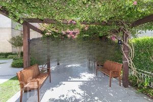 Image 14 - 862346