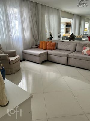 Image 13 - 862375