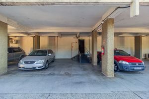 Image 35 - 862403