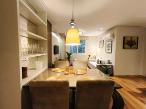 Image 5 - 862466