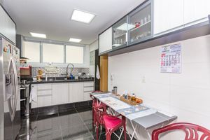 Image 37 - 862490