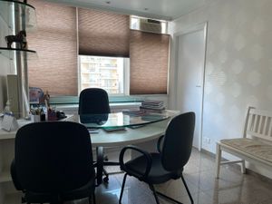 Image 9 - 862666