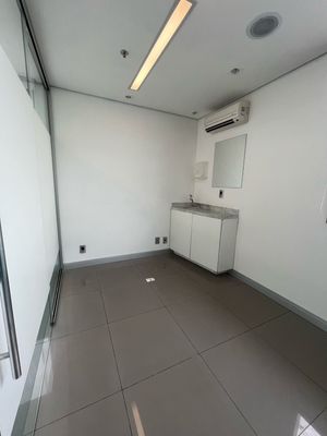 Image 11 - 862714