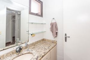 Image 9 - 862722
