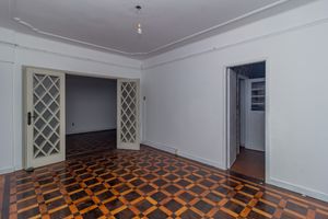 Image 6 - 862726