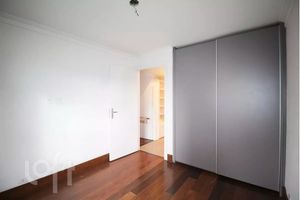 Image 15 - 862774