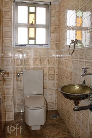 Image 7 - 862786