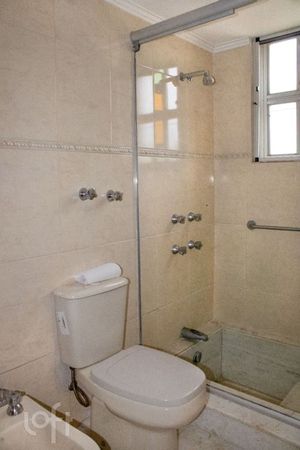 Image 14 - 862786