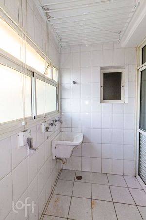 Image 7 - 862792