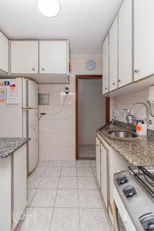 Image 21 - 862825