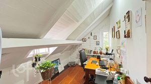 Image 13 - 862868