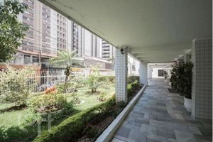 Image 21 - 862997