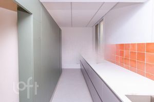 Image 18 - 863001
