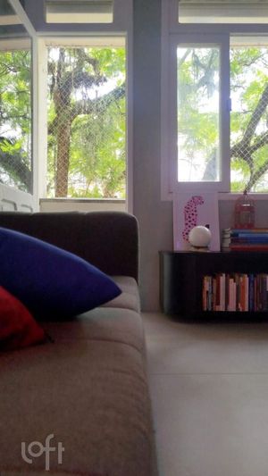 Image 0 - 863001