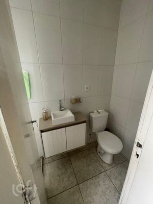 Image 21 - 863044