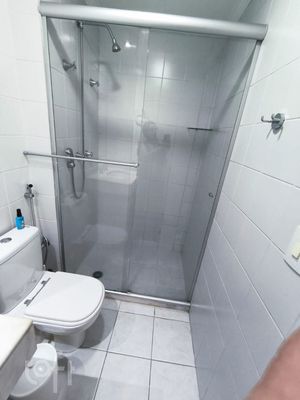 Image 19 - 863050