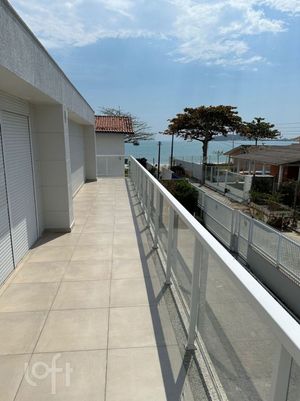 Image 31 - 863077
