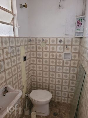 Image 9 - 863083