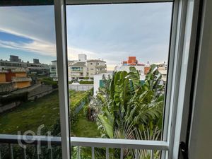 Image 18 - 863110