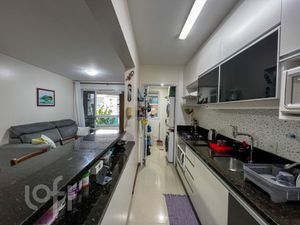 Image 2 - 863110