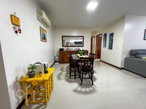 Image 6 - 863110