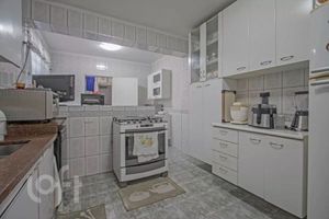 Image 10 - 863112