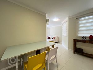 Image 11 - 863115