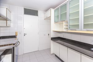 Image 30 - 863129