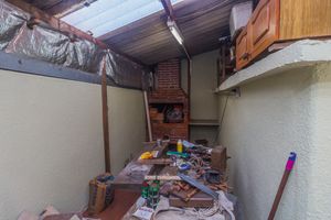 Image 28 - 863230