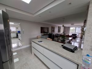 Image 30 - 863253