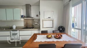 Image 9 - 863274