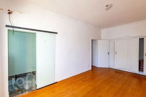 Image 19 - 863276