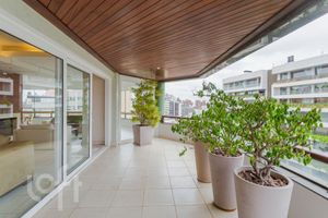 Image 1 - 863359