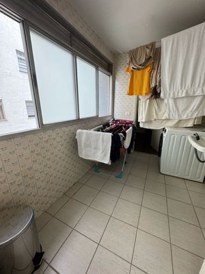 Image 8 - 863464