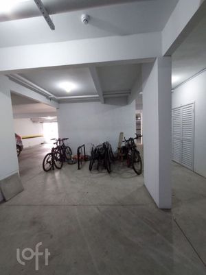 Image 32 - 863535