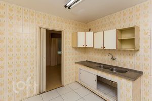 Image 19 - 863538