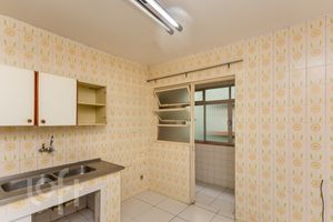 Image 18 - 863538